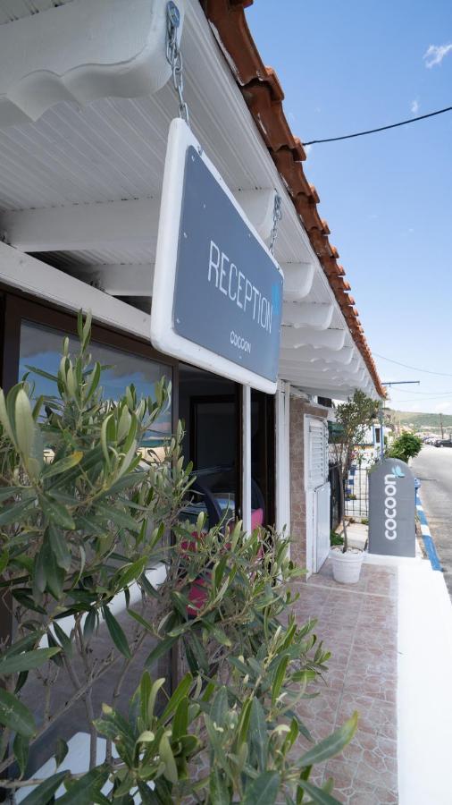 Cocoon Hotel-Beach Bar サルティ エクステリア 写真
