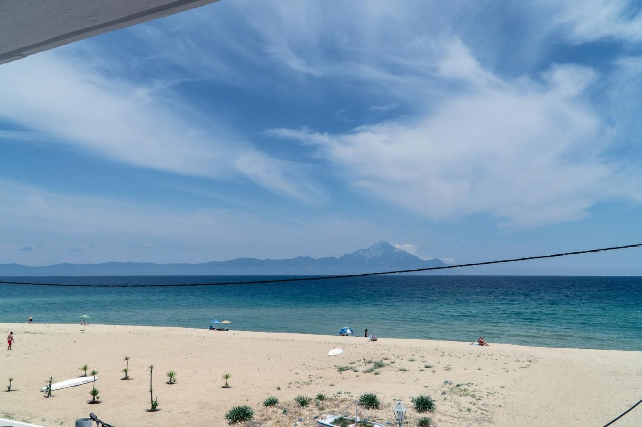 Cocoon Hotel-Beach Bar サルティ エクステリア 写真