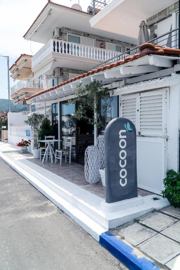 Cocoon Hotel-Beach Bar サルティ エクステリア 写真