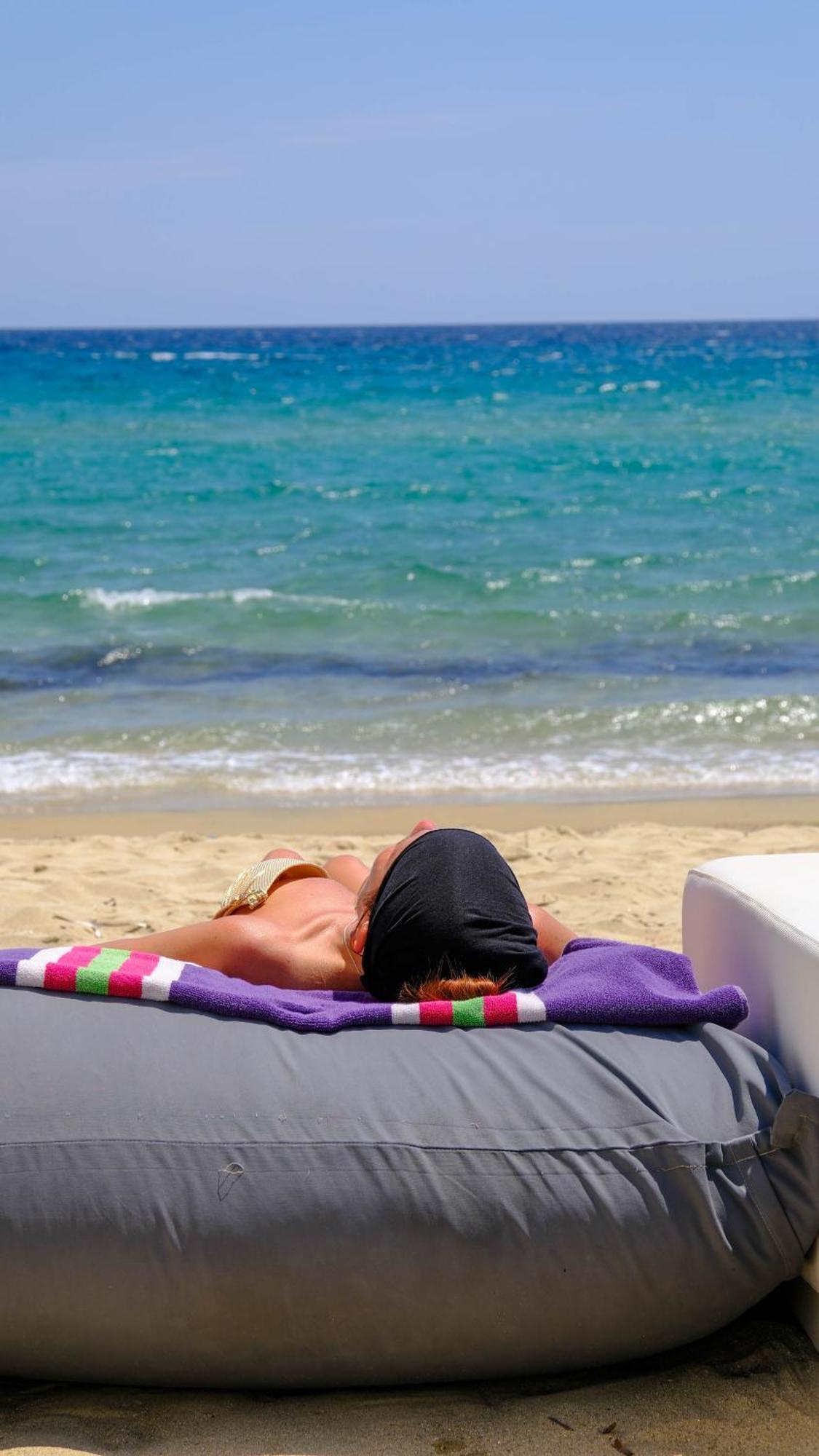Cocoon Hotel-Beach Bar サルティ エクステリア 写真